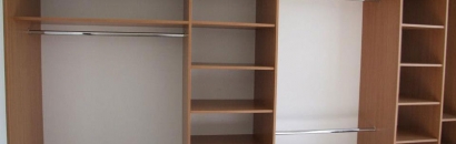 Vestavěné skříně